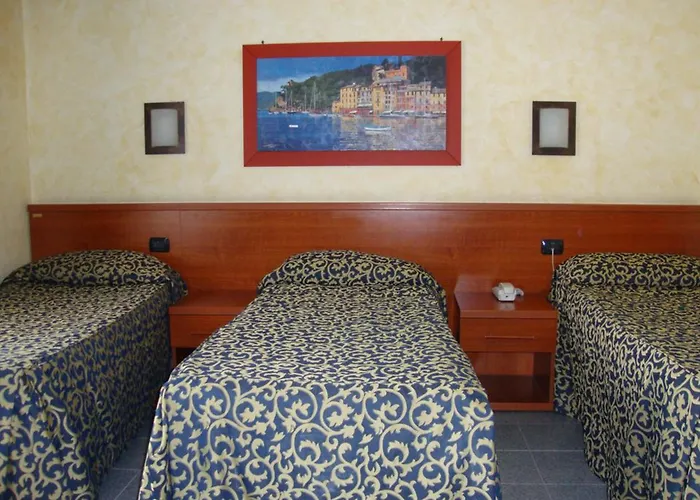 Hotel cerca del colegio: Hotel Jonico