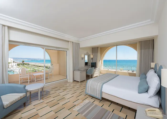 Hotel Am Iberostar Waves Averroes