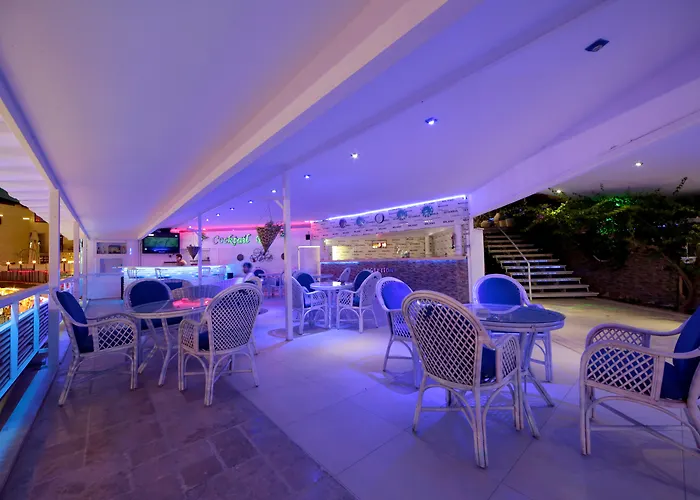 Sky Nova & Suites
