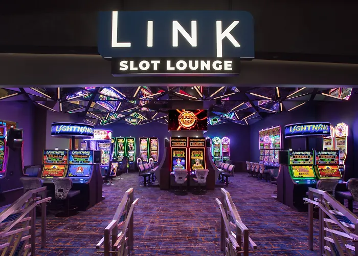 3 star hotel: The Strat Hotel, Casino & Tower