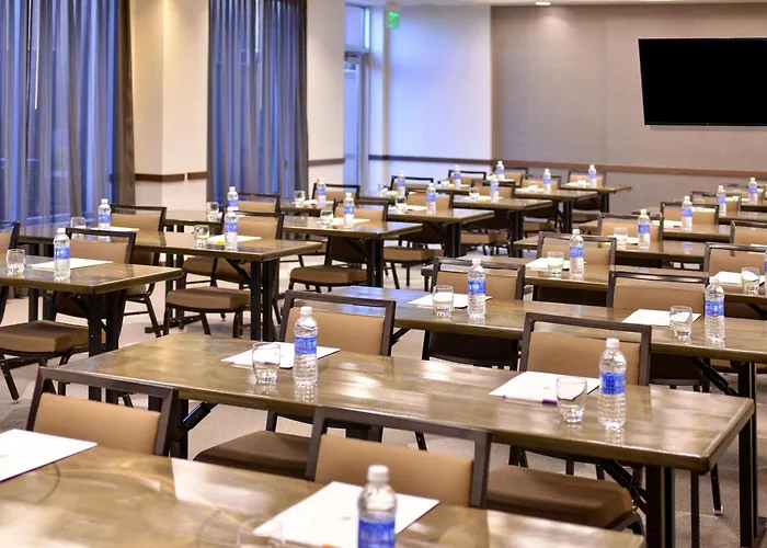 Hyatt Place Garden City