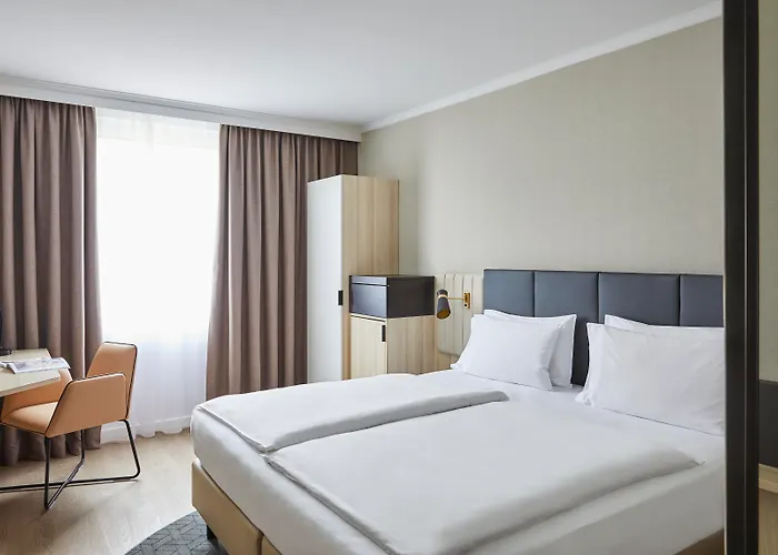 4 star hotel: Crowne Plaza Hamburg-City Alster By Ihg