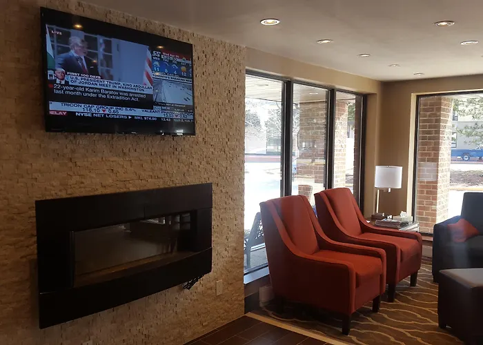 Cheap hotels Comfort Inn Toronto North