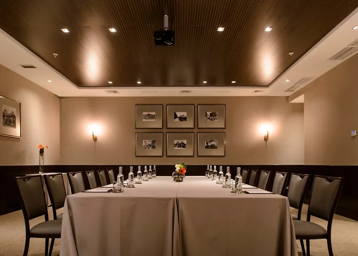 The Singular Santiago