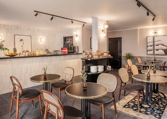 The New Port Hotel Tlv