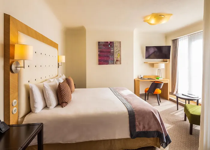 Hotel 5 Estrellas Dome