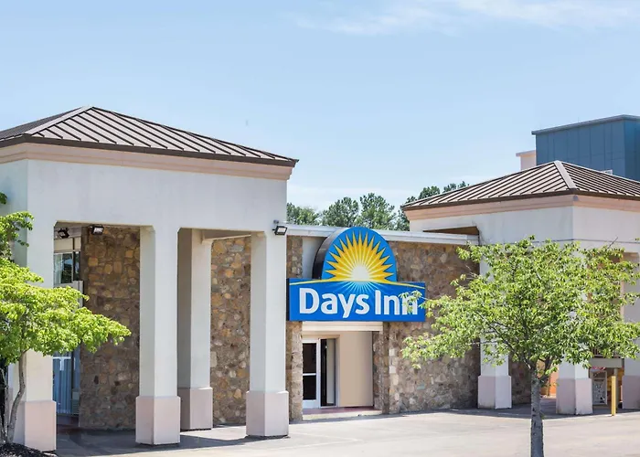 Days Inn By Wyndham /University Area