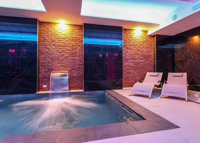 Hotel Jacuzzi: Hotel Master