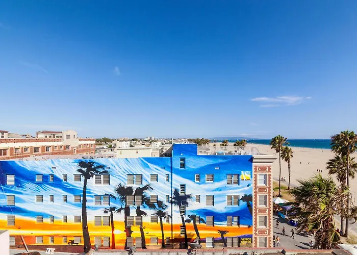 Hotels Close to Airport Venice Suites