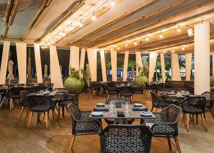 Airport Hotel: Moon Palace The Grand Cancun All Inclusive