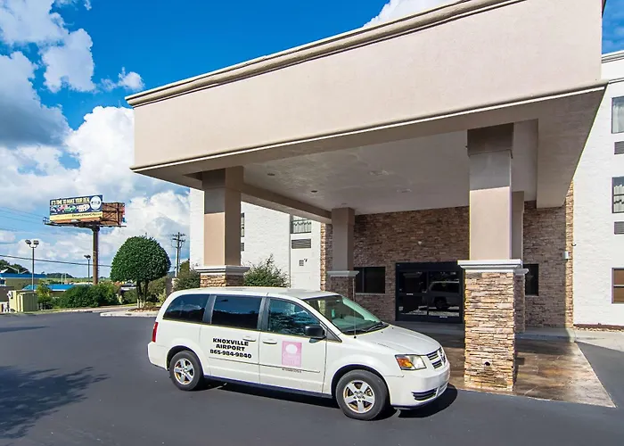 Comfort Suites Knoxville Airport