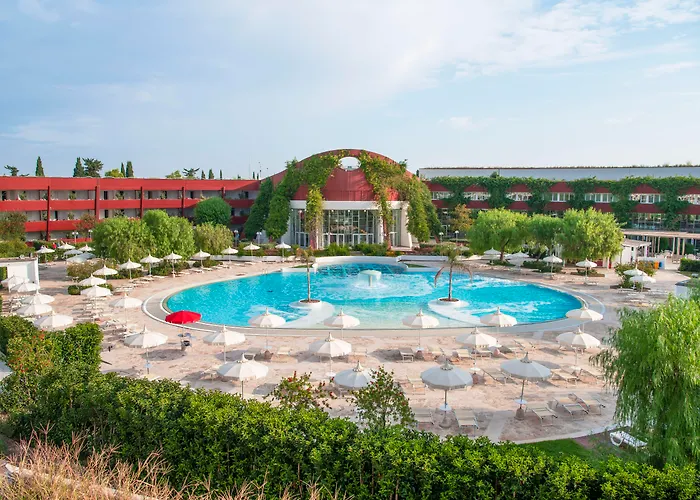 Resort: Calane Hotel Village