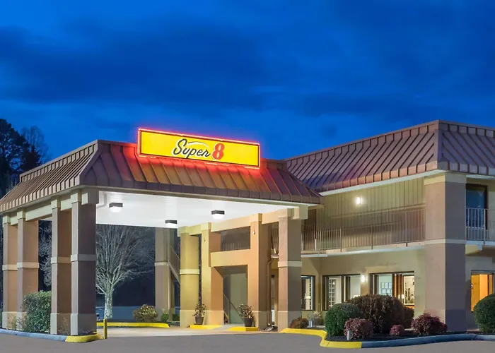 Super 8 By Wyndham Knoxville North/Powell