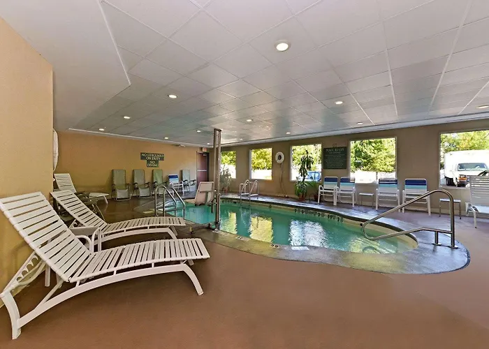 Quality Suites Stratford
