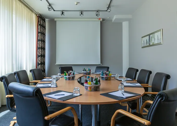 Hotel: PLAZA Premium Köln