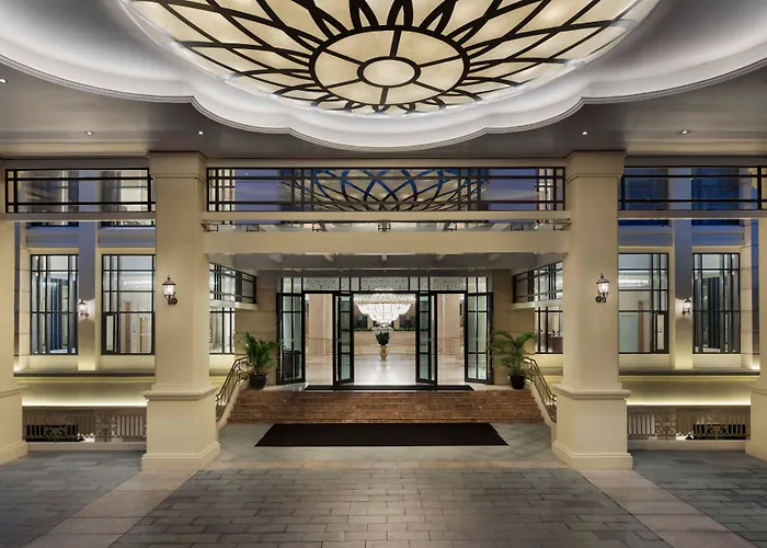 Golf hotel: Sheraton Grand Danang Beach Resort & Spa