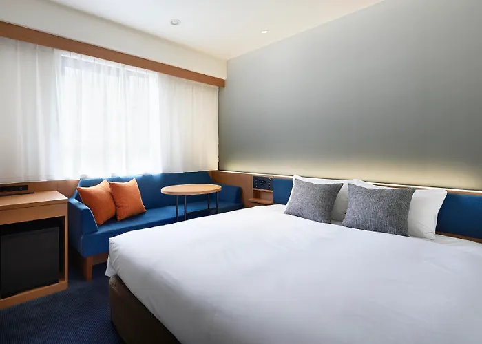 Beach hotel: Nishitetsu Inn Nihonbashi