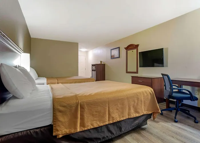 Econo Lodge Inn & Suites Flowood - Jackson Northeast