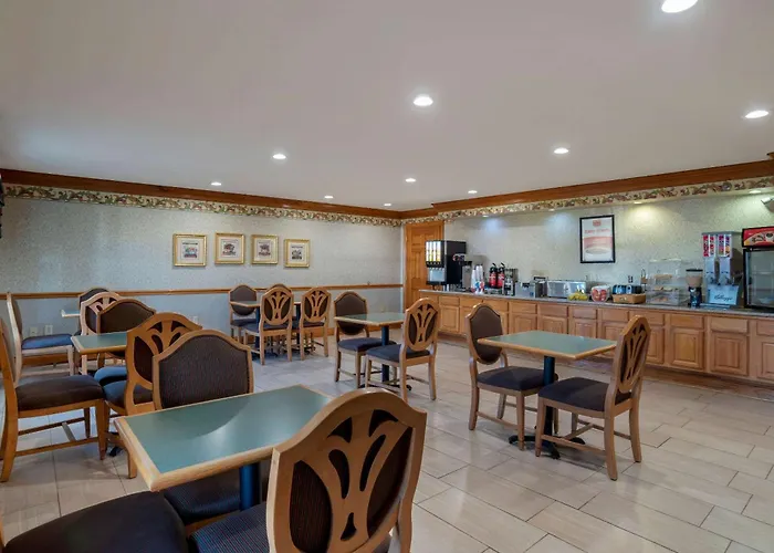 Econo Lodge Inn & Suites Flowood - Jackson Northeast