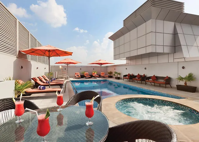 Hotel with view: Ramada By Wyndham Dubai Deira