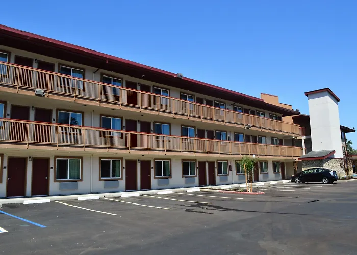 Red Roof Inn & Suites Sacramento North