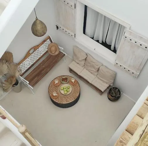  Nomad Surf House