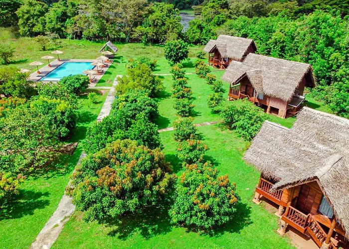 Villa: Sigiriya Water Cottage