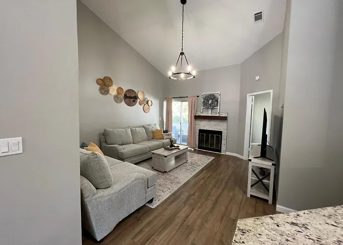 Vacation rental: Mid City Condo