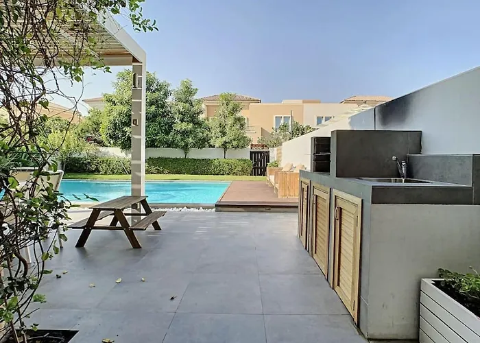 Family Hotel: Keyview -Villa, Al Reem 1, Arabian Ranches
