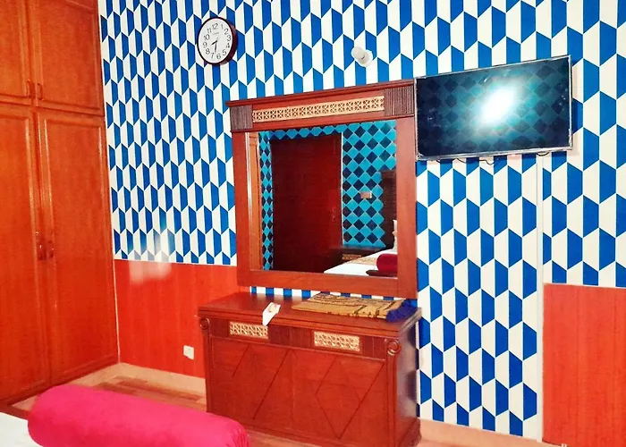 3 star hotels Rose One Lahore