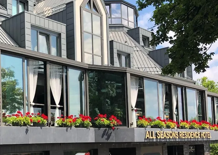 All Seasons Residence Design Hotel - Free Parking