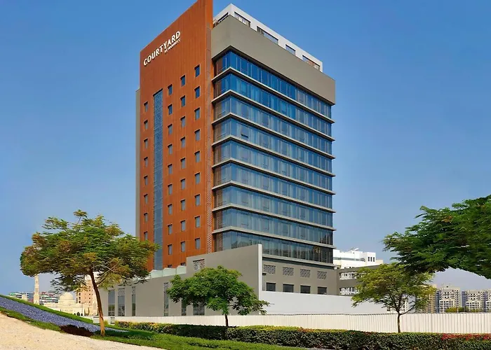 Hotel dichtbij College: Courtyard By Marriott Culture Village, Dubai