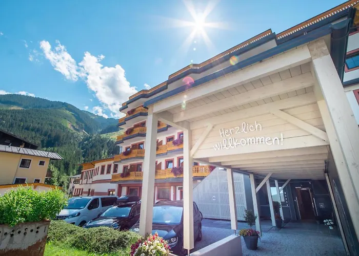Hotel familiar: Jufa Alpenhotel Saalbach