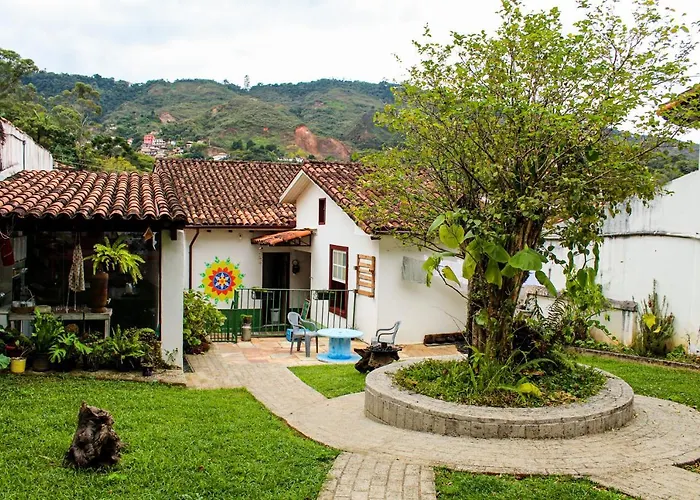 - Casa Pitanga - Acomodação lindíssima pertinho da Igreja do Rosário