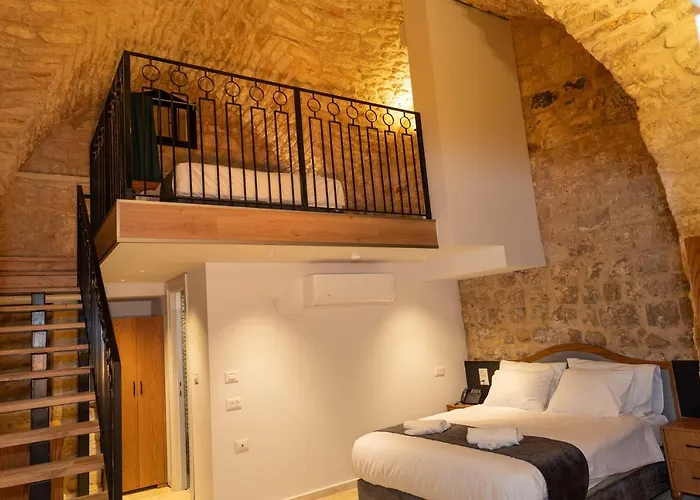 Сity center hotels Saint Jacob