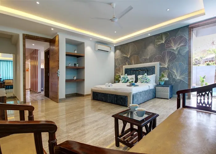 All Vacation Rentals Euphoria Luxury - 5Bhk - Private Pool - Jacuzzi, Baga