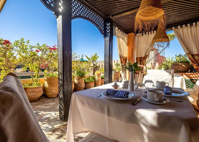 Skihotel: Dar Les Cigognes