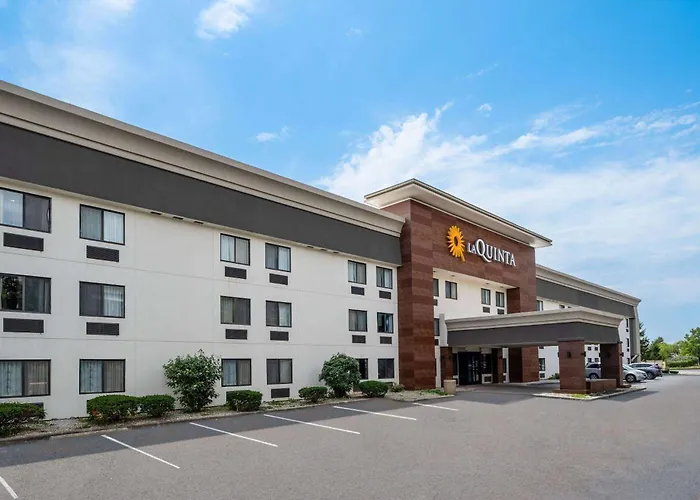La Quinta Inn By Wyndham Indianapolis Airport Executive Dr