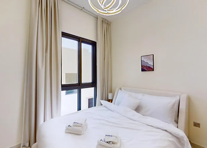 Villa: Primestay - Odora 3Br Villa, Damac Hills 2