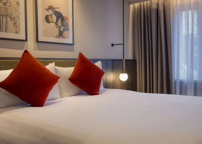 The Samuel Ryder Hotel St Albans, Tapestry Collection Hilton