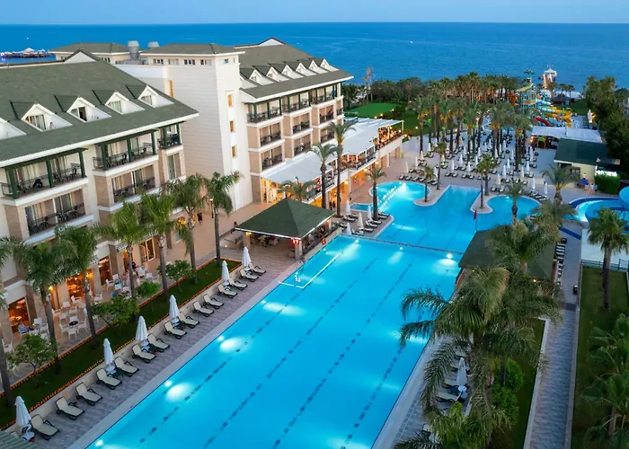 Hotel mit Aussicht: Dobedan Beach Resort Comfort "Ex Brand Alva Donna Beach Resort Comfort"