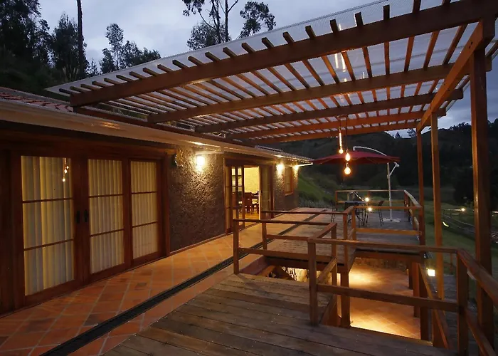 Killary Lodge & Glamping