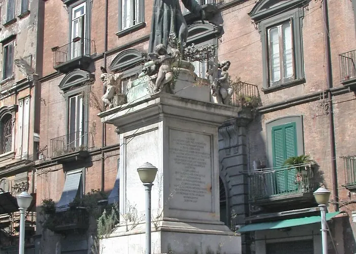 La villa: La casa dì pulcinella