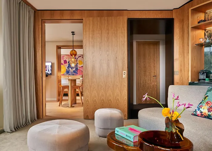 The Botree London, Curio Collection By Hilton