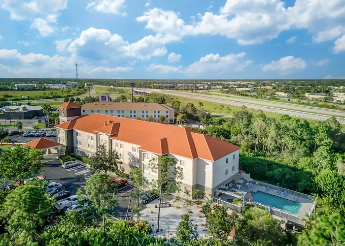 Comfort Inn & Suites Port Charlotte-Punta Gorda