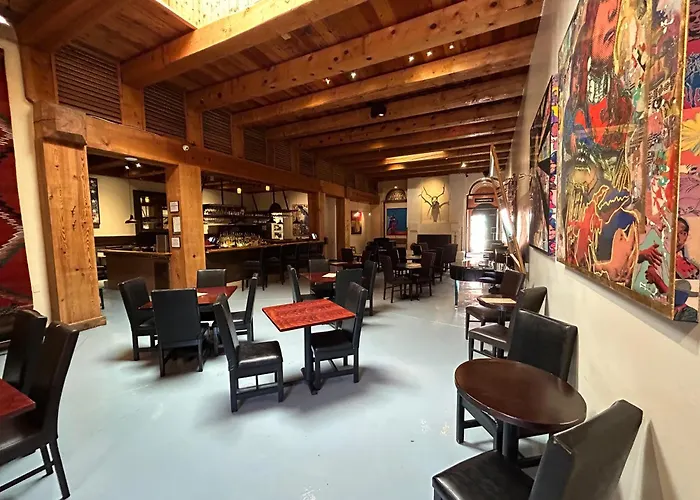 Inn At Vanessie
