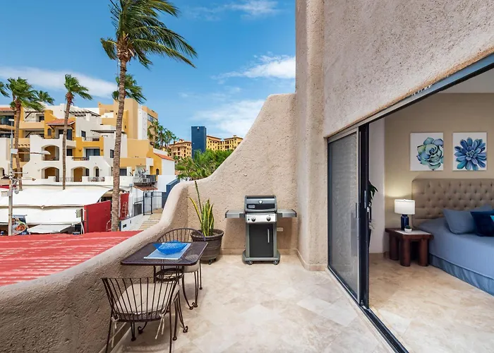 Vacation rental: Marina Cabo Plaza Town & Beach Condos