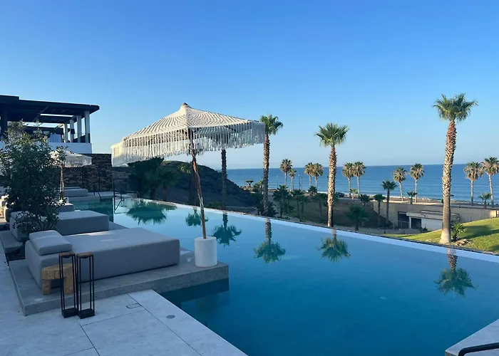 Macenas Resort