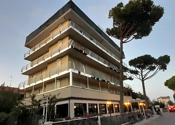 Albergo centrale: Hotel Marbella