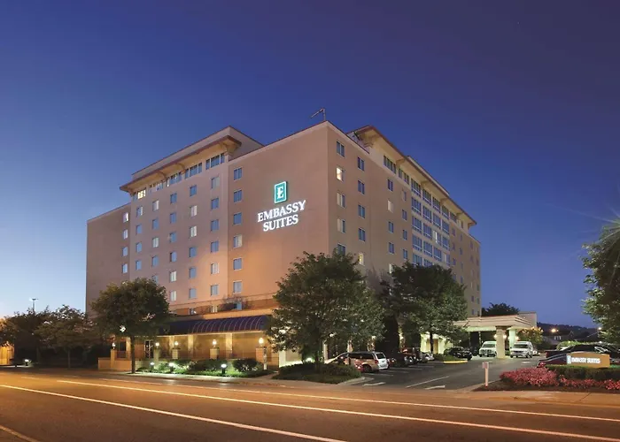 Self catering: Embassy Suites Charleston